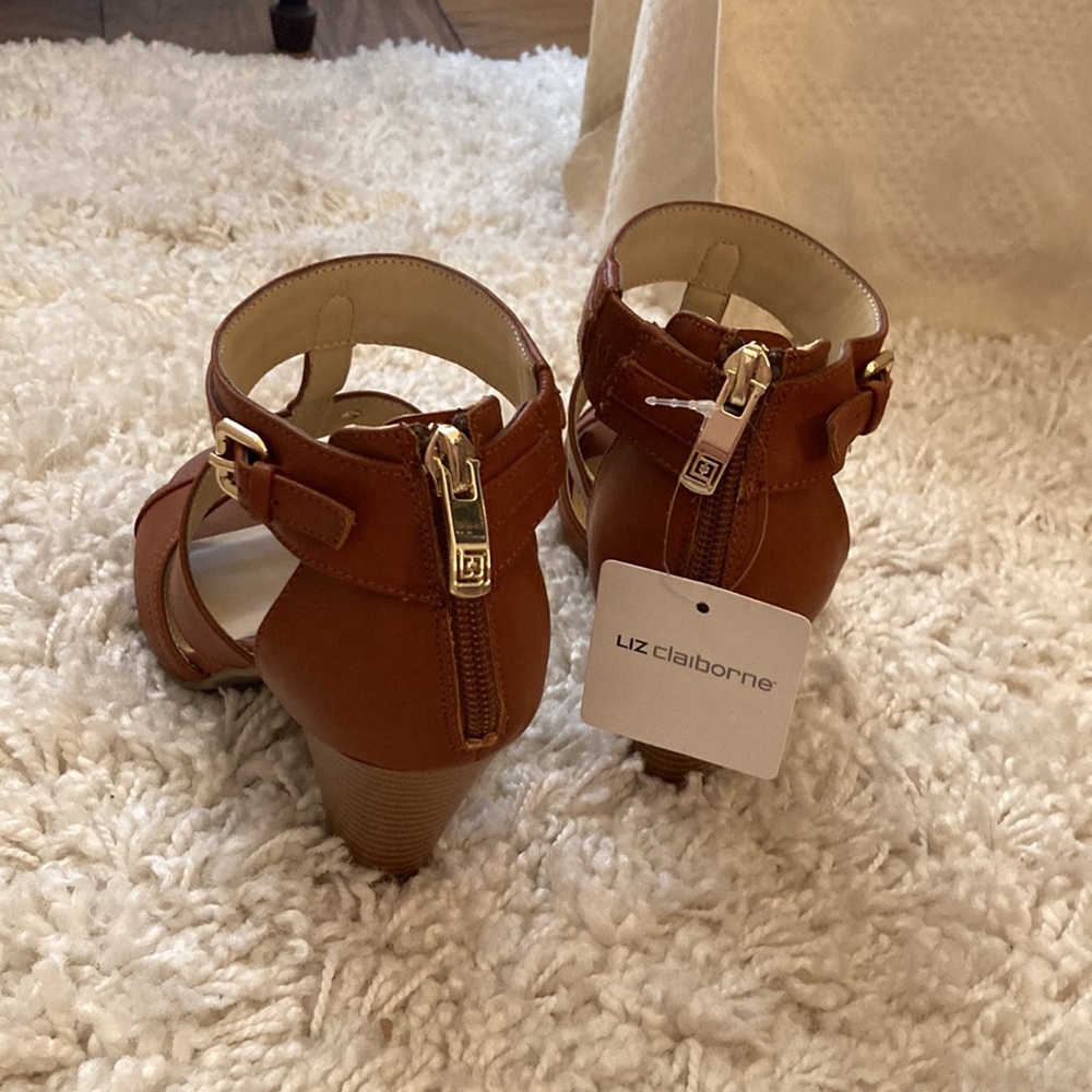 Liz Claiborne Sandal - Picture 5 of 6